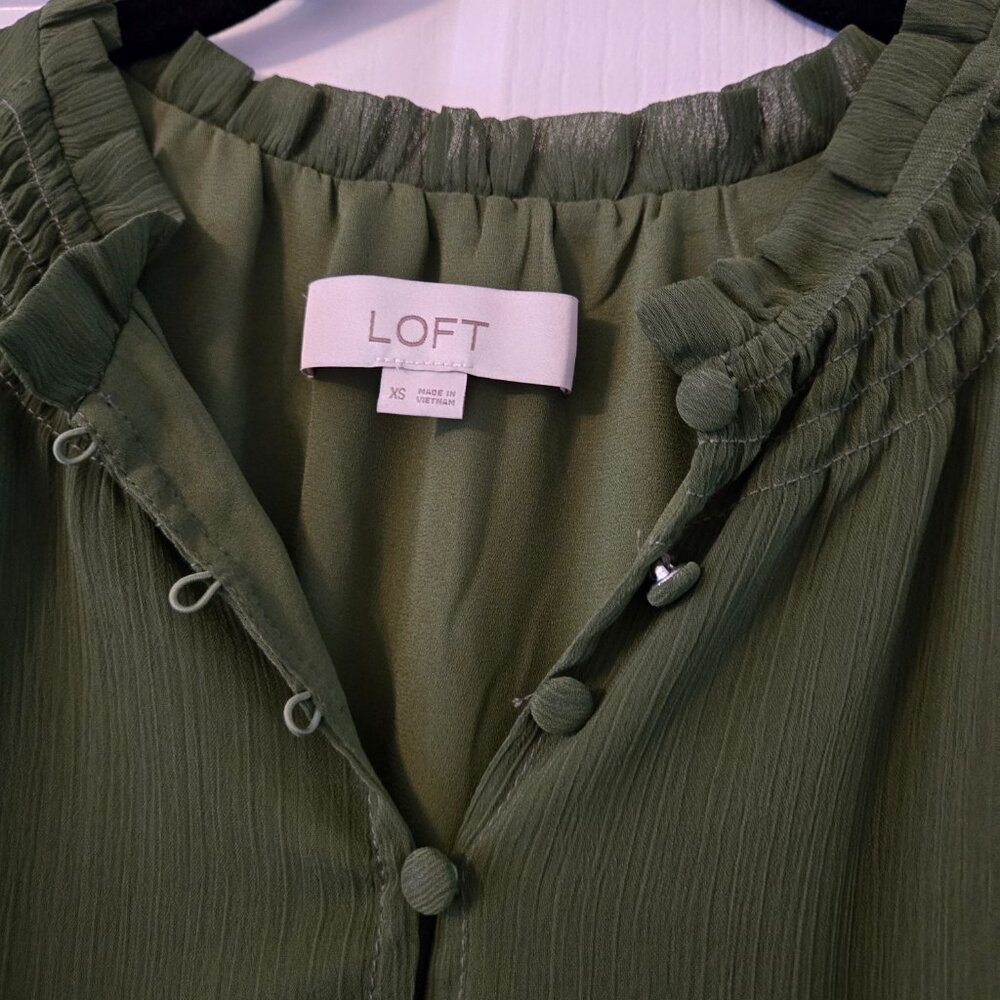 Womens Bundle of 3 Size XS Blouses from Loft - Picture 8 of 16